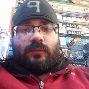 Meet your Posher, Zachary